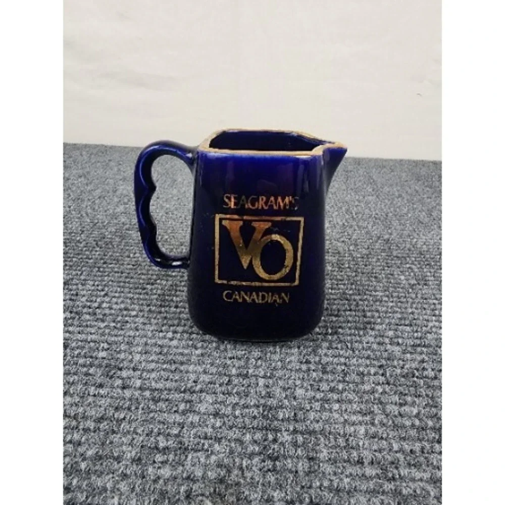 SEAGRAM'S VO CANADIAN WHISKEY Pub Jug Tavern Advertising Pitcher Bar Cobalt Blue